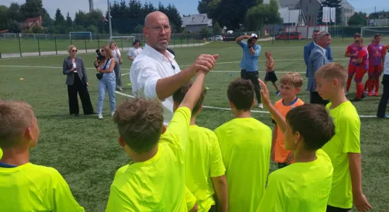 konferencja na Stadionie Miejskim - przekazanie historycznej dotacji na budowę letniego basenu 
