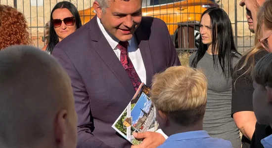 rozpoczęcie roku szkolnego w Szkole Podstawowej Nr 1 w Ząbkowicach Śląskich