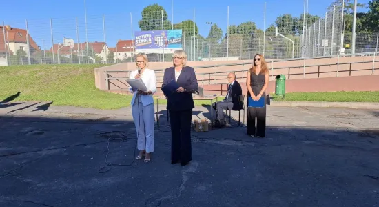 rozpoczęcie roku szkolnego w Szkole Podstawowej Nr 3 w Ząbkowicach Śląskich - ul. Orkana