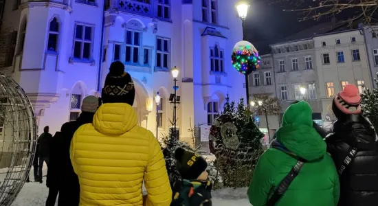 013d88d40a814cb8f3d407ca7590187a