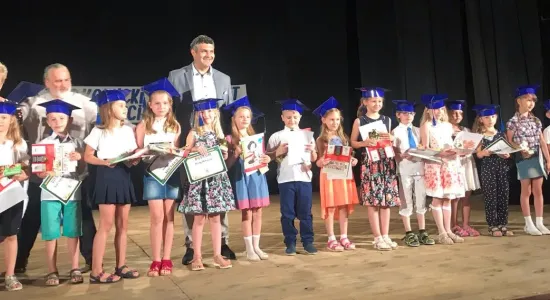 64639952 443934953099715 1176778209690124288 