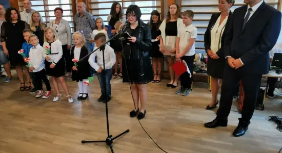 04d9e010bec64f50082751ef09816ddb