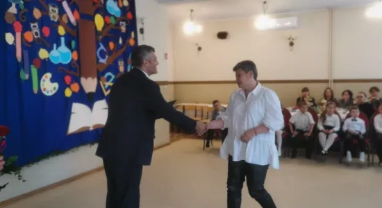 245211698 302958057945170 4651674210664499304 