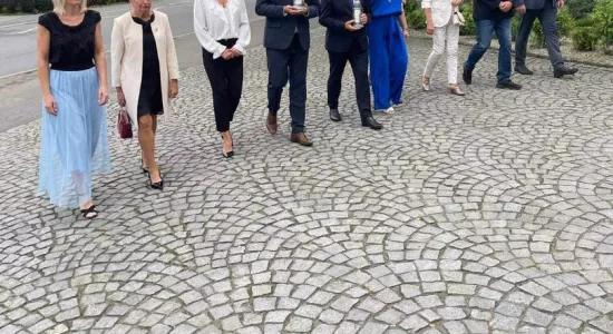 456397954 545877291345176 3854537463108950854 