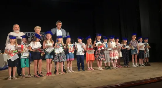 64505368 2047125738929761 8370901971552436224 