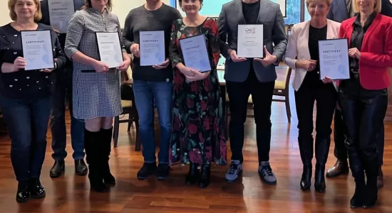 469984535 17993276531725029 7763227898809992239 