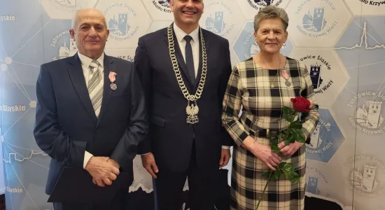 21890d1a3d818e43f31ce90a76aa04ed