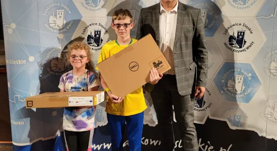 27d22bd68af4324e0ff338c5717c09b8