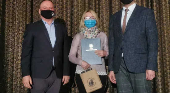 2d77e9092b5f8d6a263472cc168565c0