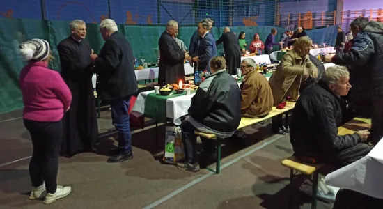 33320a6ab198a320c3d6268da24c2028