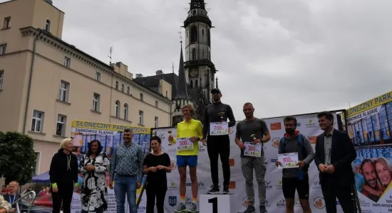 240948258 219689493520452 7237928245645244351 