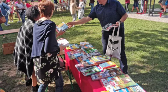 71276140 642330616175360 2828555312414326784 