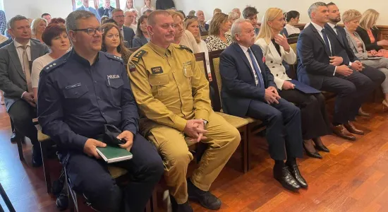 438246215 780566347379356 1519278551637074753 