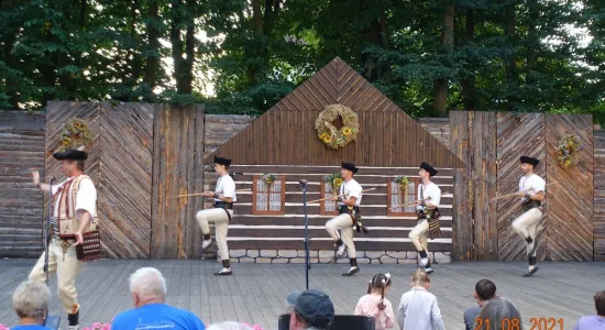 3d62b99ead8dc64c193d889aeb15fb70