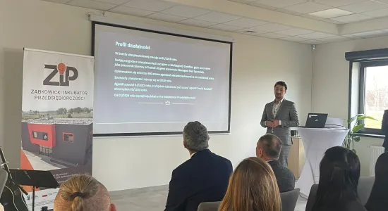 41a14119b45442055d9dee74dec727d9