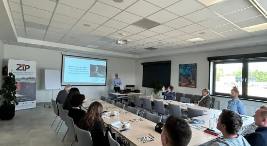 48ae7ba569cfaf99c96d95466382c997