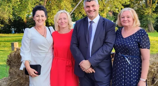 4f58b7004d337b7ef359f09cd3d368ba