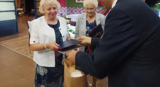 5d2c2822a2dc18d191922f4c44443d84