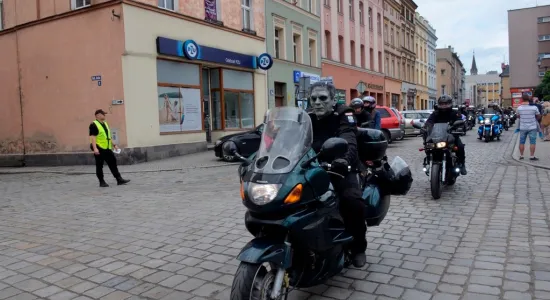  DSC933