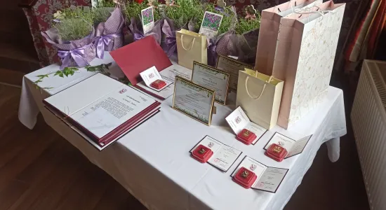 6f5eb62e01af350b81c6eb75bd5af16b