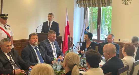 438238372 406137428856250 45194182498920152 