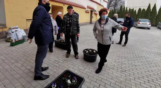 7e18adafdc17db1bf836f579a4aff2a1