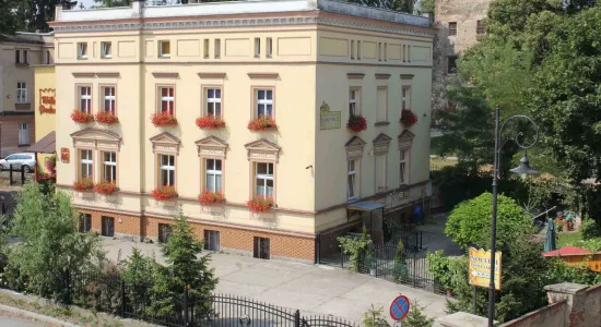 8179bce3e86d44cb3e40cf8857028603