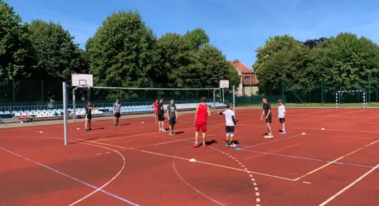 8196c35805cb7740a1faab470653d72d