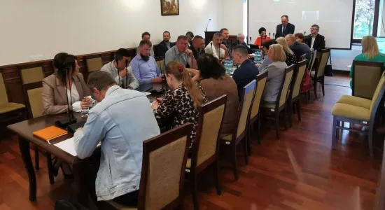 8df37855536bdb88dacce414e9390b5b