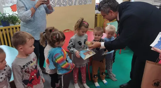 70806758 2605398266187344 4568981777078550528 