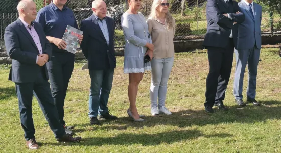 70502776 3080088585394824 782714221547749376 