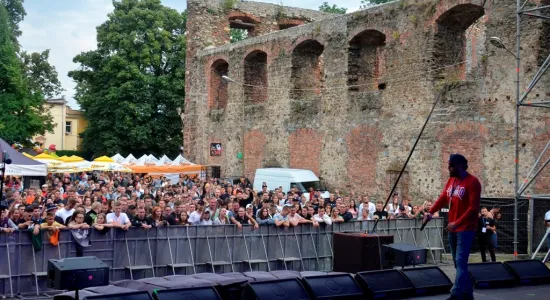 DSC144