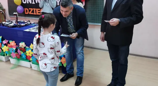 73458724 406829430007310 7429147546280263680 