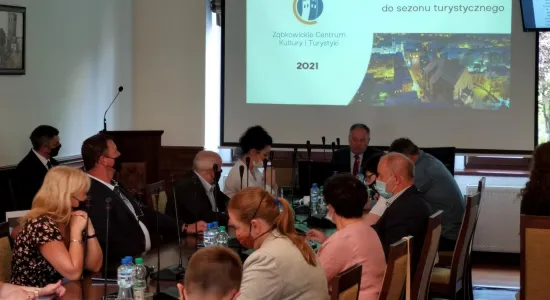 aa2de9bcb3622ec60ec52791f4083371