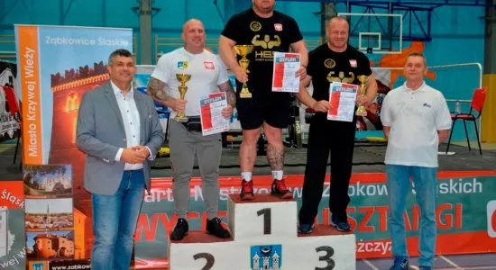  DSC700