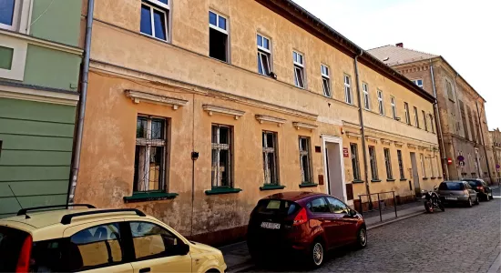 ab94ce21ea1803586824fdd9c99699b8