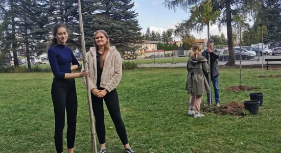 abb08dae98efc4133a160a0a4ea93392