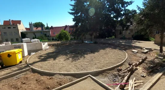 ad9ab3efd52bba36de6ffb9cc51816e6