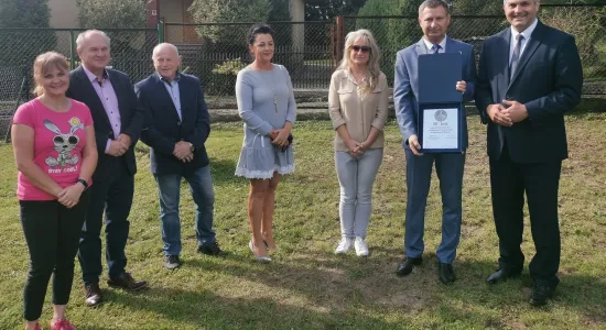 70798618 2509798109080592 3890866974309220352 