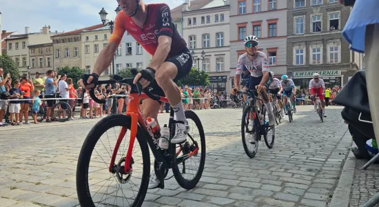 b6ca41bb6a8edc5ab9d70a96303ecf3e