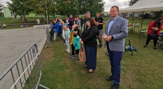 71213435 977873392553506 4090752244004159488 