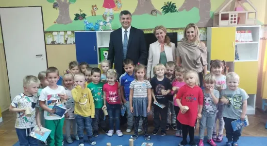 71222828 2617184845008686 6699936677231591424 