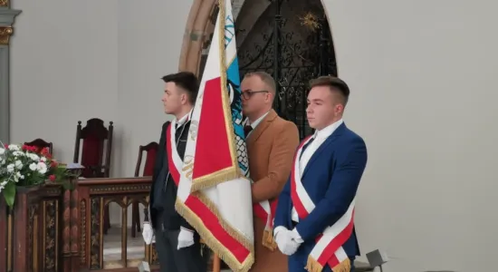 256429046 270246565115812 4296625074905120768 