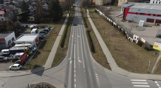 c26a771190b9070425ee73e0490ca71f