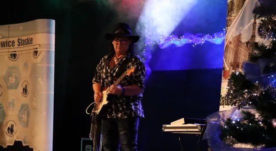 c9cfb1a6e5494ecfb81fd6cb92927a12