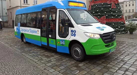 d1c4061e74e8cee93f08c9c7b264d100