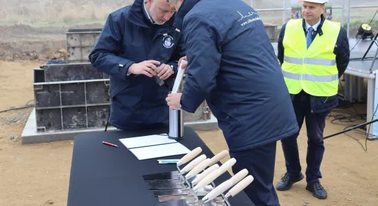 d32bc7c0e7540ae5e6cc58d72f6715ab