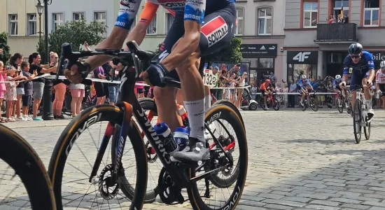 d92254aa184c54b2be10d9d69f34df49