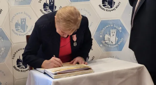 da32ec212151d2662b07e6ced3e9912b