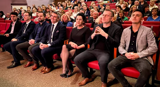 dbf4c15f6ffcd32eb9a78736c7ebf724